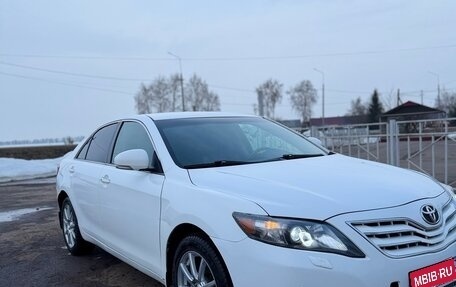 Toyota Camry, 2011 год, 950 000 рублей, 6 фотография