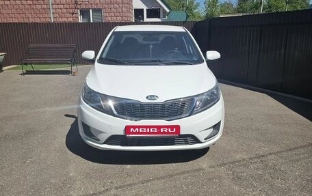 KIA Rio III рестайлинг, 2014 год, 850 000 рублей, 2 фотография