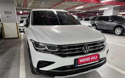 Volkswagen Tiguan II, 2022 год, 2 900 000 рублей, 1 фотография
