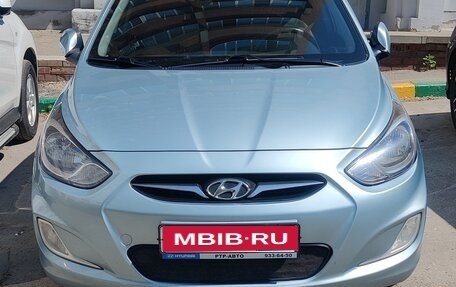 Hyundai Solaris II рестайлинг, 2012 год, 850 000 рублей, 1 фотография