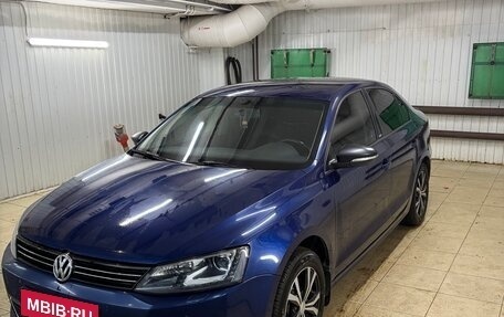 Volkswagen Jetta VI, 2014 год, 1 300 000 рублей, 1 фотография
