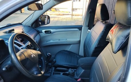 Mitsubishi Pajero Sport II рестайлинг, 2013 год, 1 750 000 рублей, 13 фотография