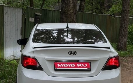Hyundai Solaris II рестайлинг, 2015 год, 750 000 рублей, 3 фотография