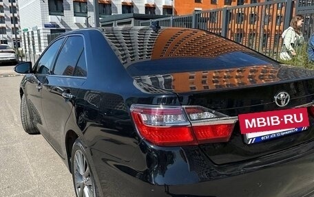 Toyota Camry, 2018 год, 1 825 000 рублей, 6 фотография