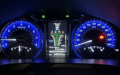 Toyota Camry, 2018 год, 1 825 000 рублей, 20 фотография