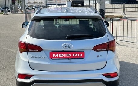 Hyundai Santa Fe III рестайлинг, 2016 год, 2 597 000 рублей, 19 фотография