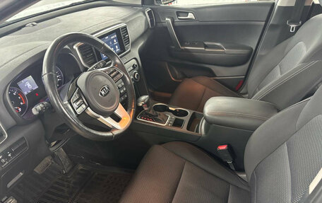 KIA Sportage IV рестайлинг, 2018 год, 1 899 000 рублей, 10 фотография