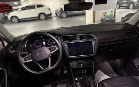 Volkswagen Tiguan II, 2022 год, 2 900 000 рублей, 8 фотография