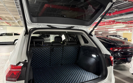Volkswagen Tiguan II, 2022 год, 2 900 000 рублей, 4 фотография