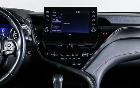 Toyota Camry, 2021 год, 3 200 000 рублей, 14 фотография