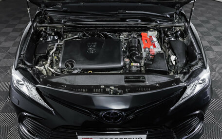 Toyota Camry, 2021 год, 3 200 000 рублей, 9 фотография