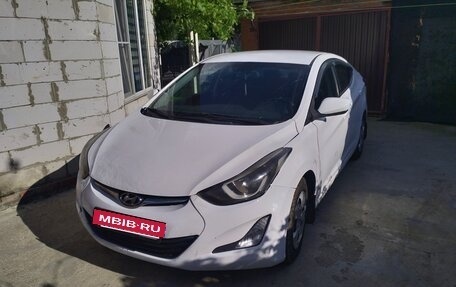 Hyundai Elantra V, 2015 год, 580 000 рублей, 6 фотография