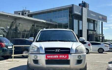 Hyundai Tucson III, 2007 год, 659 000 рублей, 2 фотография