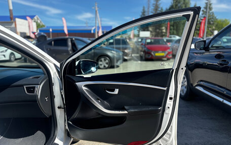 Hyundai i30 II рестайлинг, 2014 год, 1 000 000 рублей, 28 фотография