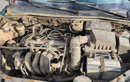 Ford Focus IV, 2000 год, 120 000 рублей, 1 фотография