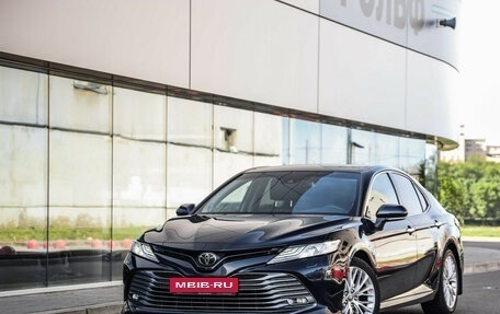 Toyota Camry, 2020 год, 3 189 000 рублей, 1 фотография