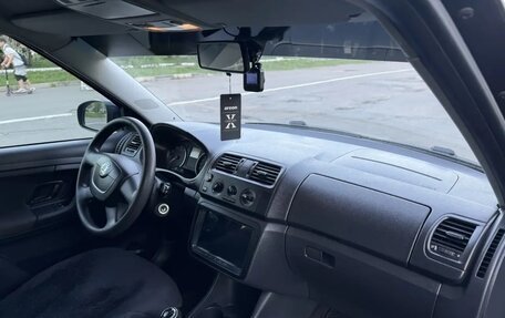 Skoda Fabia II, 2011 год, 530 000 рублей, 5 фотография