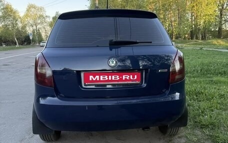 Skoda Fabia II, 2011 год, 530 000 рублей, 2 фотография