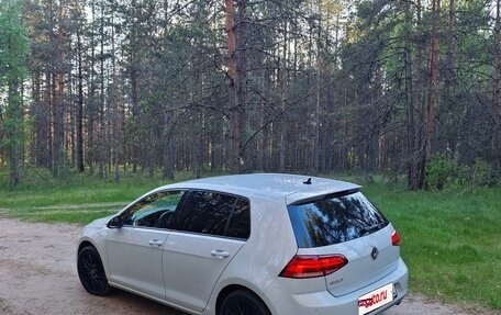 Volkswagen Golf VII, 2018 год, 1 800 000 рублей, 9 фотография