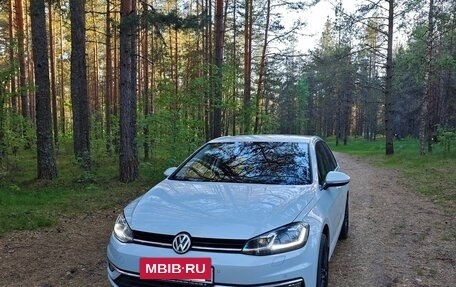 Volkswagen Golf VII, 2018 год, 1 800 000 рублей, 14 фотография