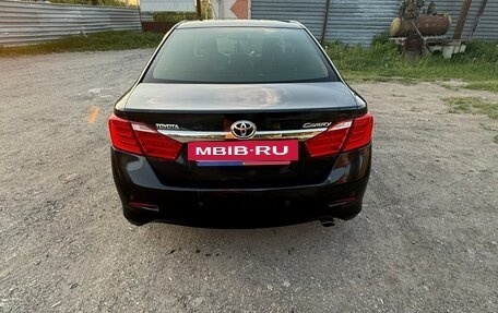 Toyota Camry, 2012 год, 1 650 000 рублей, 4 фотография