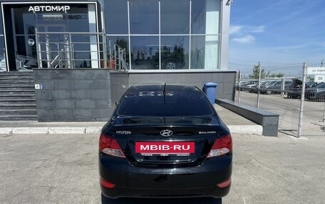 Hyundai Solaris II рестайлинг, 2012 год, 740 000 рублей, 6 фотография
