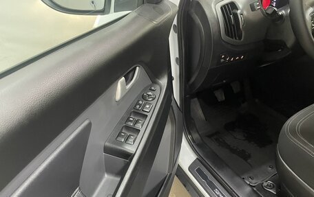 KIA Sportage III, 2012 год, 1 200 000 рублей, 17 фотография