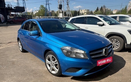 Mercedes-Benz A-Класс, 2013 год, 900 000 рублей, 2 фотография