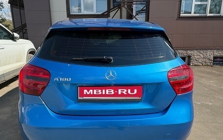 Mercedes-Benz A-Класс, 2013 год, 900 000 рублей, 4 фотография