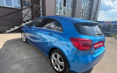 Mercedes-Benz A-Класс, 2013 год, 900 000 рублей, 3 фотография