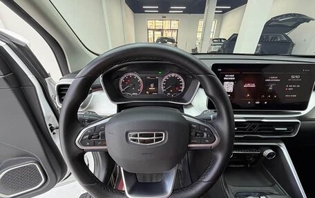 Geely Coolray I, 2022 год, 1 600 000 рублей, 9 фотография