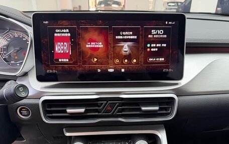 Geely Coolray I, 2022 год, 1 600 000 рублей, 10 фотография