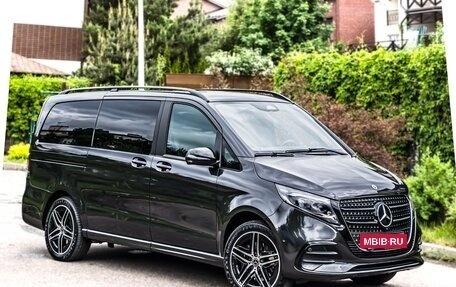 Mercedes-Benz V-Класс, 2024 год, 10 000 000 рублей, 9 фотография