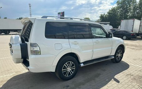 Mitsubishi Pajero IV, 2011 год, 2 250 000 рублей, 5 фотография