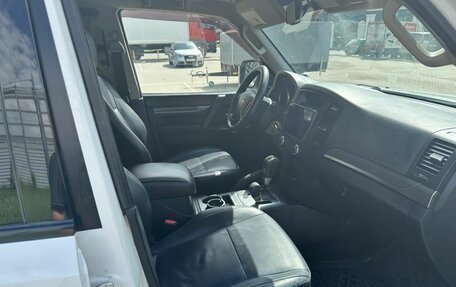 Mitsubishi Pajero IV, 2011 год, 2 250 000 рублей, 12 фотография