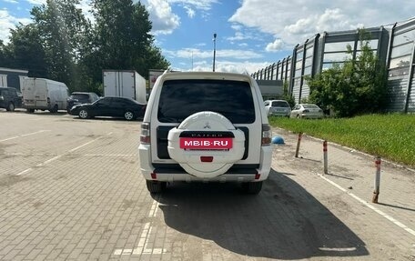 Mitsubishi Pajero IV, 2011 год, 2 250 000 рублей, 4 фотография