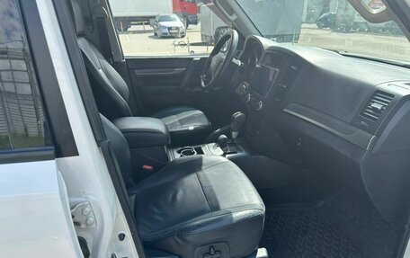 Mitsubishi Pajero IV, 2011 год, 2 250 000 рублей, 14 фотография