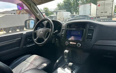 Mitsubishi Pajero IV, 2011 год, 2 250 000 рублей, 15 фотография
