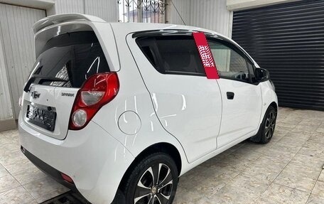Chevrolet Spark III, 2013 год, 650 000 рублей, 5 фотография