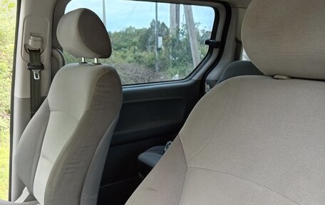 Hyundai H-1 II рестайлинг, 2010 год, 1 300 000 рублей, 15 фотография