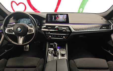 BMW 5 серия, 2018 год, 4 300 000 рублей, 17 фотография