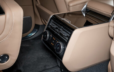 Land Rover Range Rover IV рестайлинг, 2025 год, 44 000 000 рублей, 37 фотография
