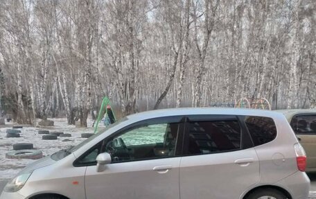 Honda Fit III, 2006 год, 350 000 рублей, 2 фотография