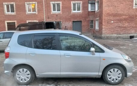 Honda Fit III, 2006 год, 350 000 рублей, 5 фотография