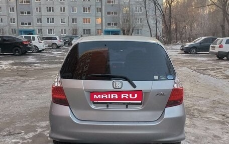Honda Fit III, 2006 год, 350 000 рублей, 6 фотография