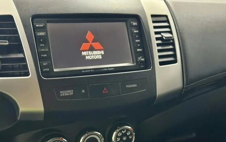 Mitsubishi Outlander III рестайлинг 3, 2011 год, 1 249 000 рублей, 12 фотография
