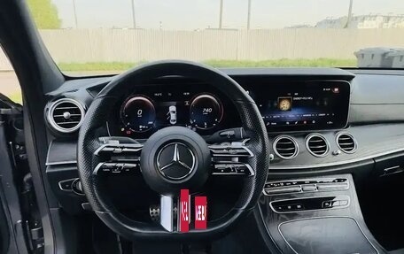 Mercedes-Benz E-Класс, 2020 год, 4 300 000 рублей, 10 фотография
