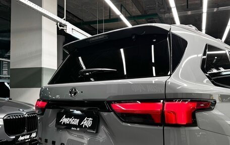 Toyota Sequoia, 2025 год, 13 990 000 рублей, 10 фотография