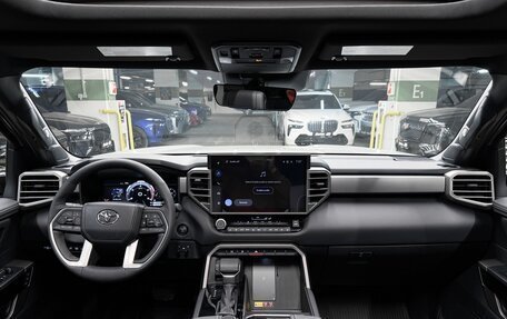 Toyota Sequoia, 2025 год, 13 990 000 рублей, 12 фотография