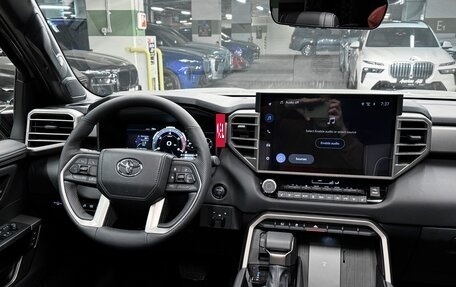 Toyota Sequoia, 2025 год, 13 990 000 рублей, 2 фотография